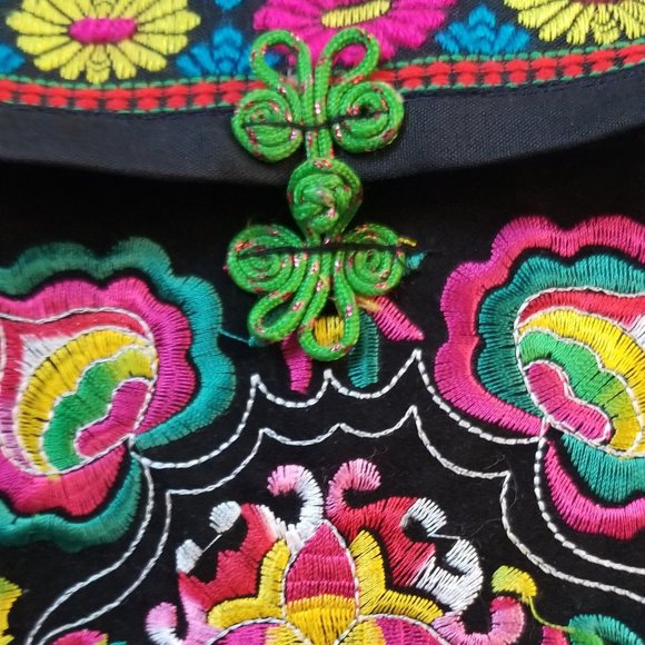 Embroidered ethnic shoulder bag - Picture 5 of 7